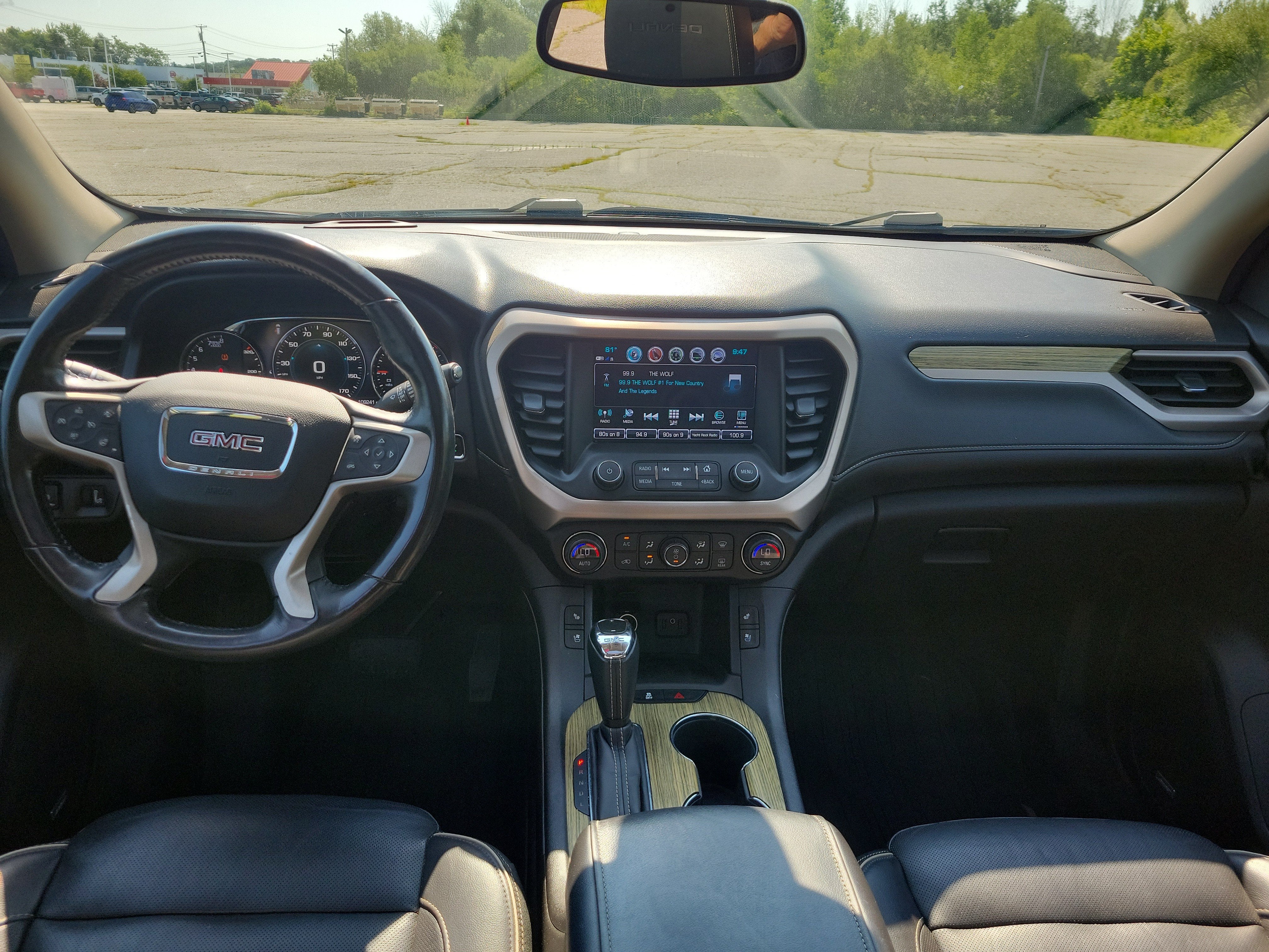 2019 GMC Acadia — rear three-quarter view