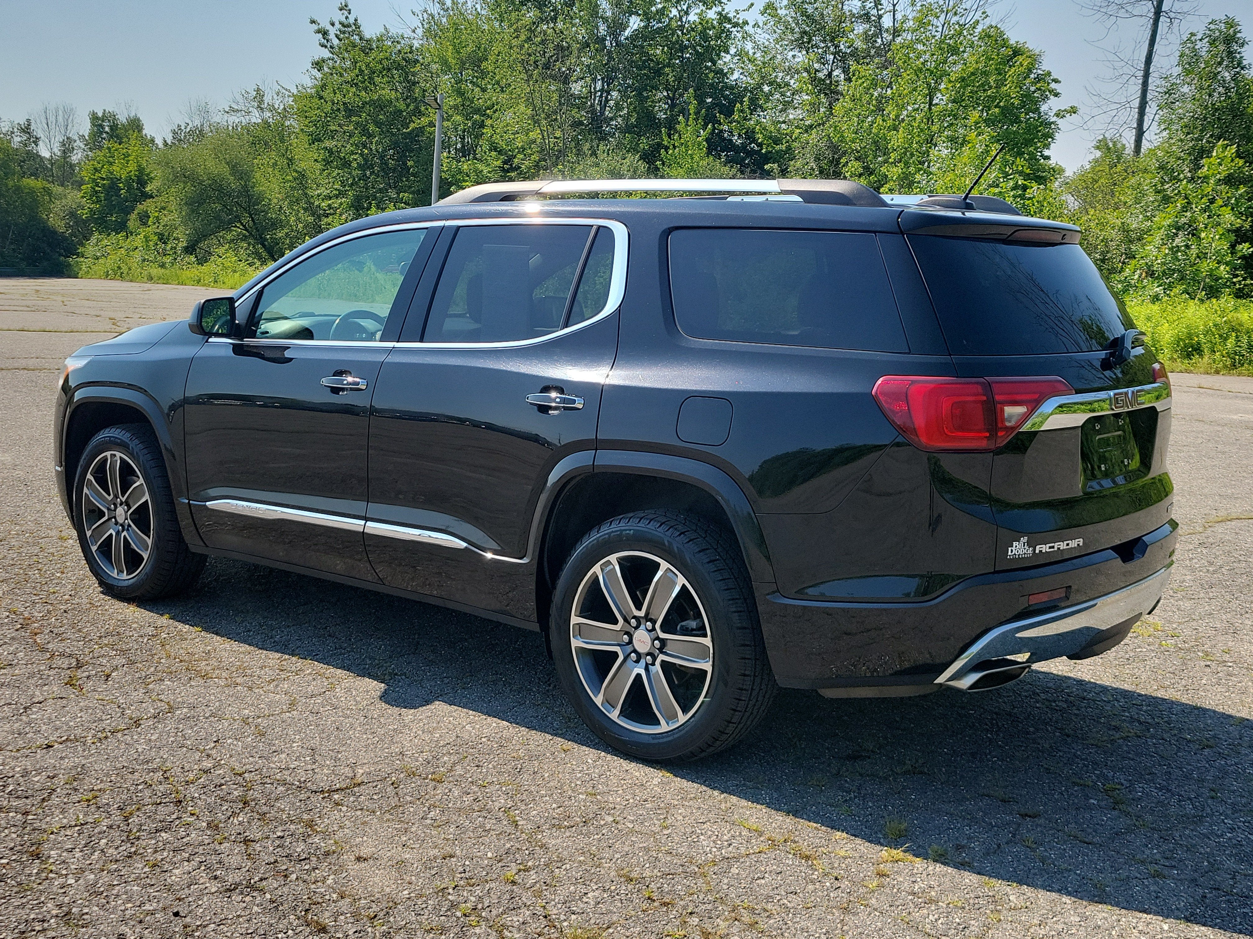 2019 GMC Acadia — detail view